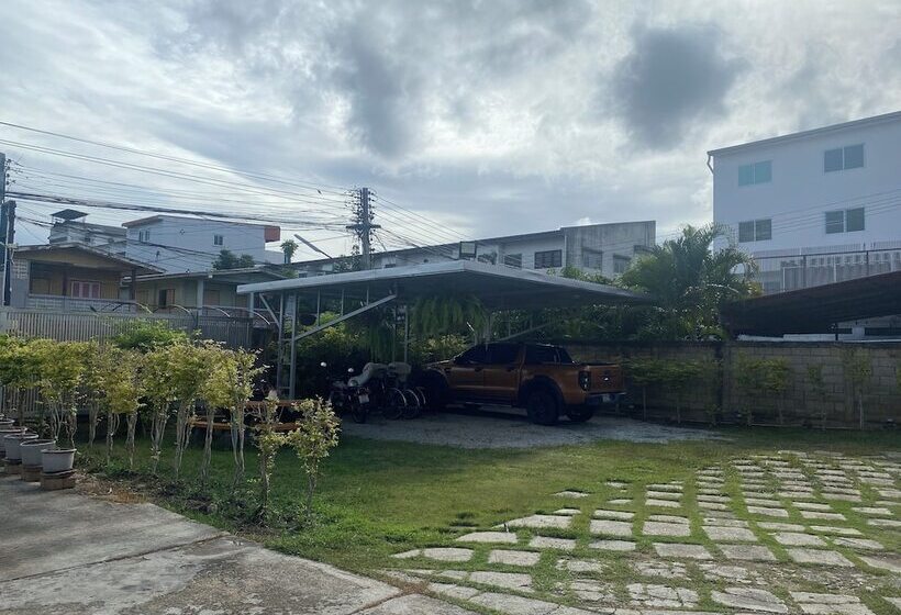 レジデンス Kumjawjomkaew