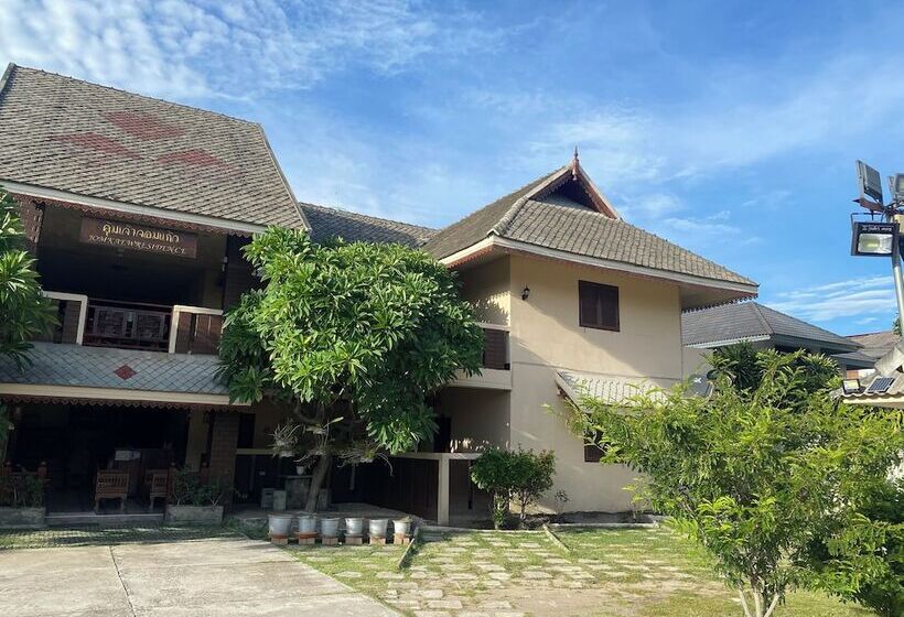 レジデンス Kumjawjomkaew