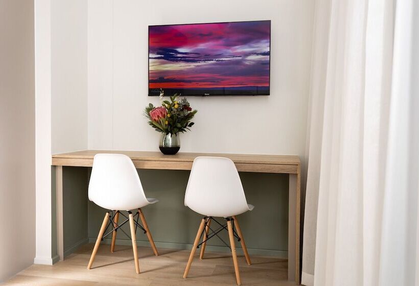 Habitat Aparthotel By Totalstay