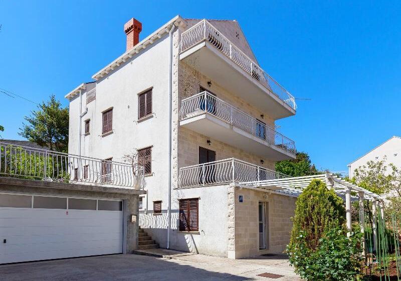 فندق Apartments Niksa