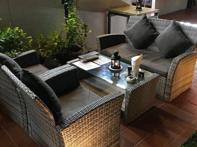 Touch Sea Boutique Hotel&bistro