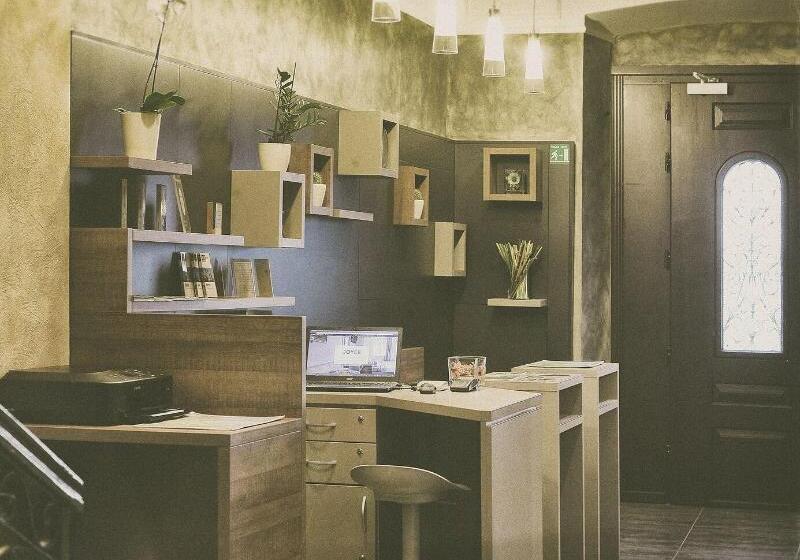 호스텔 Boutique Suites Joyce