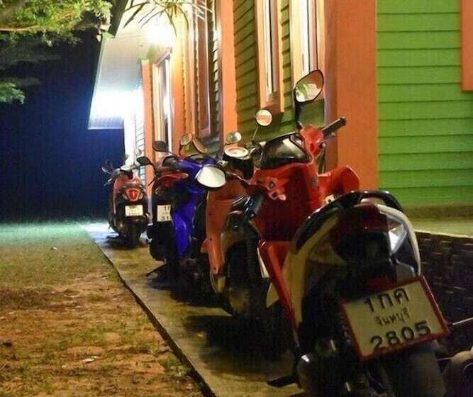 הוסטל Kama Siri