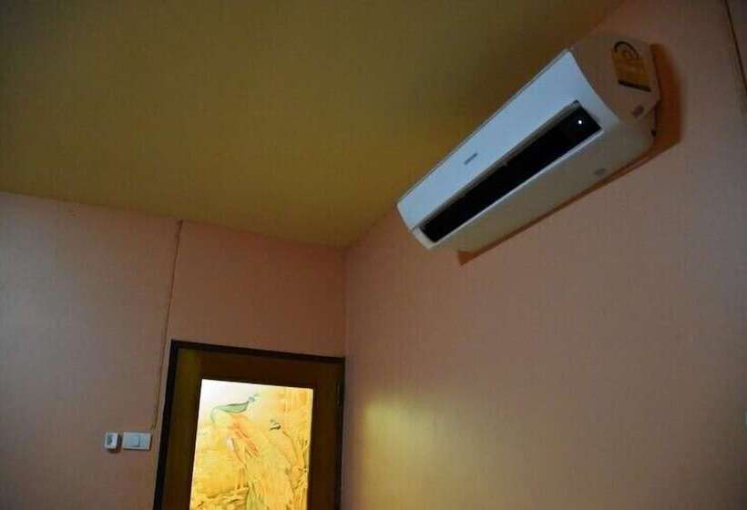 הוסטל Kama Siri