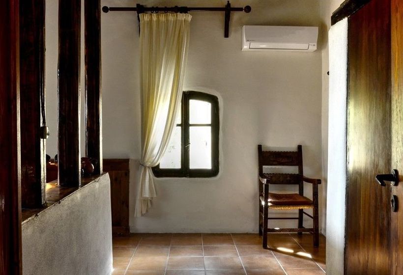Anna Malai Traditional Cretan Villa