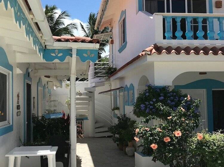 민박 Brisas Doradas