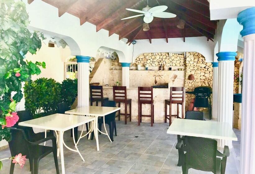 민박 Brisas Doradas