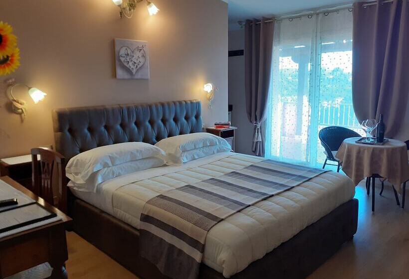 تختخواب و صبحانه Li Muntigeddi