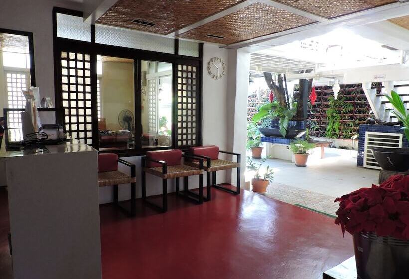 تختخواب و صبحانه Orange Mangrove Pension House