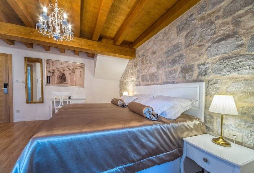 تختخواب و صبحانه Villa Split Heritage