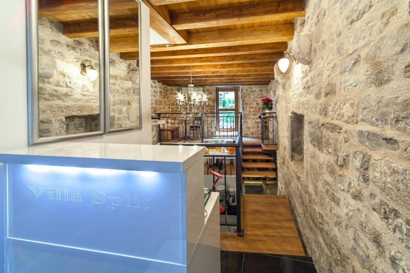 تختخواب و صبحانه Villa Split Heritage