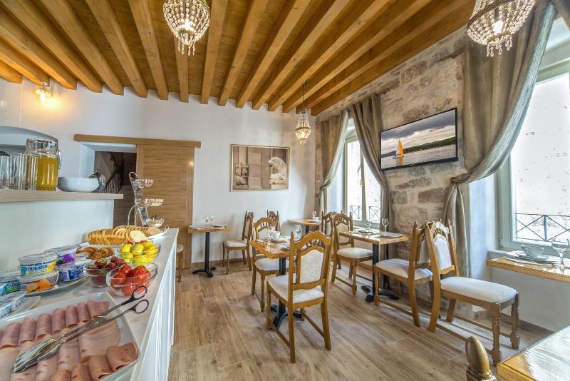 تختخواب و صبحانه Villa Split Heritage