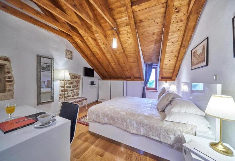 تختخواب و صبحانه Villa Split Heritage