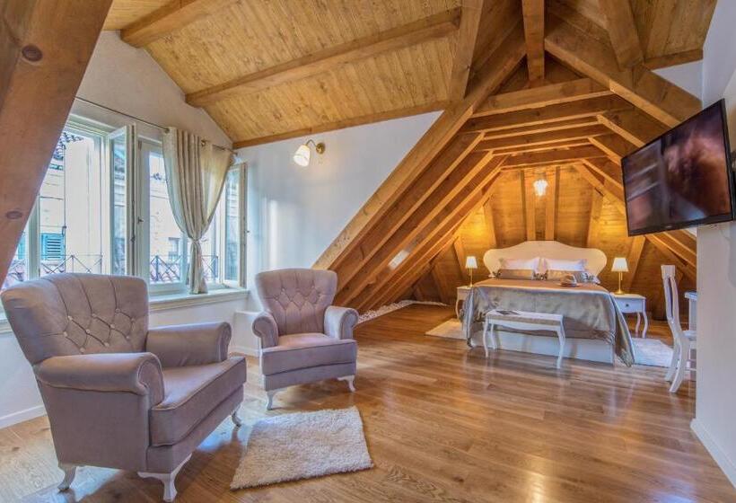 تختخواب و صبحانه Villa Split Heritage