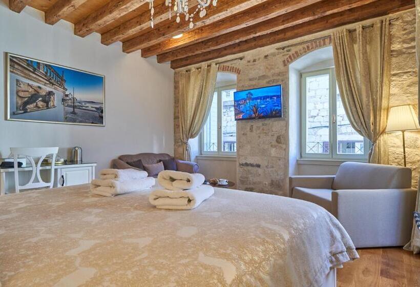 تختخواب و صبحانه Villa Split Heritage