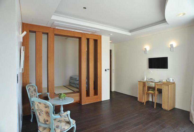 Club Inner Hotel & Resort