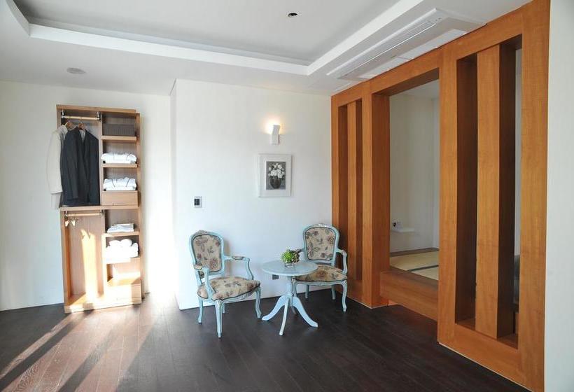 Club Inner Hotel & Resort