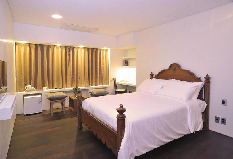 Club Inner Hotel & Resort