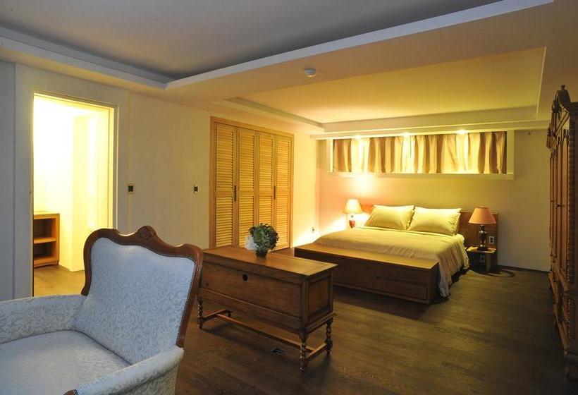 Club Inner Hotel & Resort