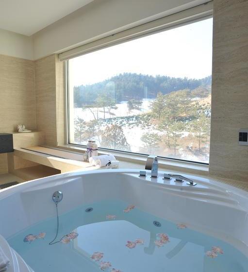 Club Inner Hotel & Resort