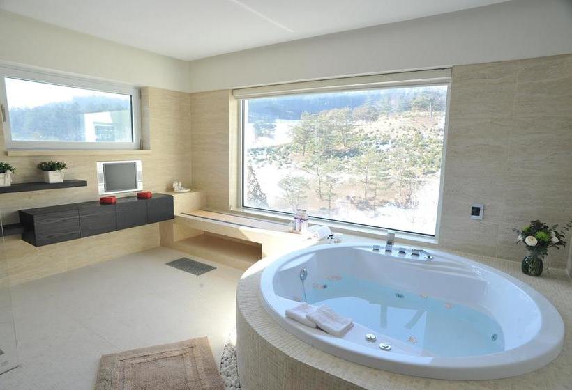 Club Inner Hotel & Resort