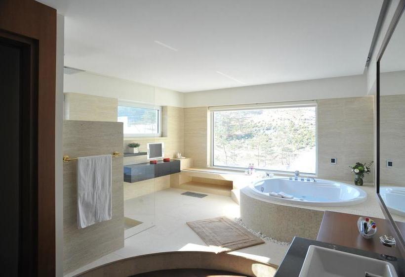 Club Inner Hotel & Resort