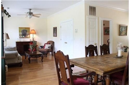 مبيت وإفطار Country Music Luxury Suites