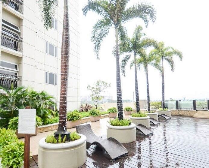 Extremeli Suites Manila Powered By Cocotel