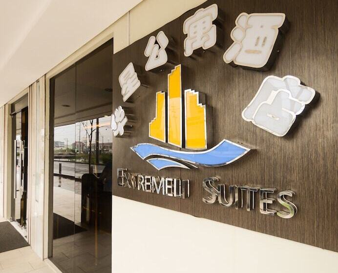 Extremeli Suites Manila Powered By Cocotel
