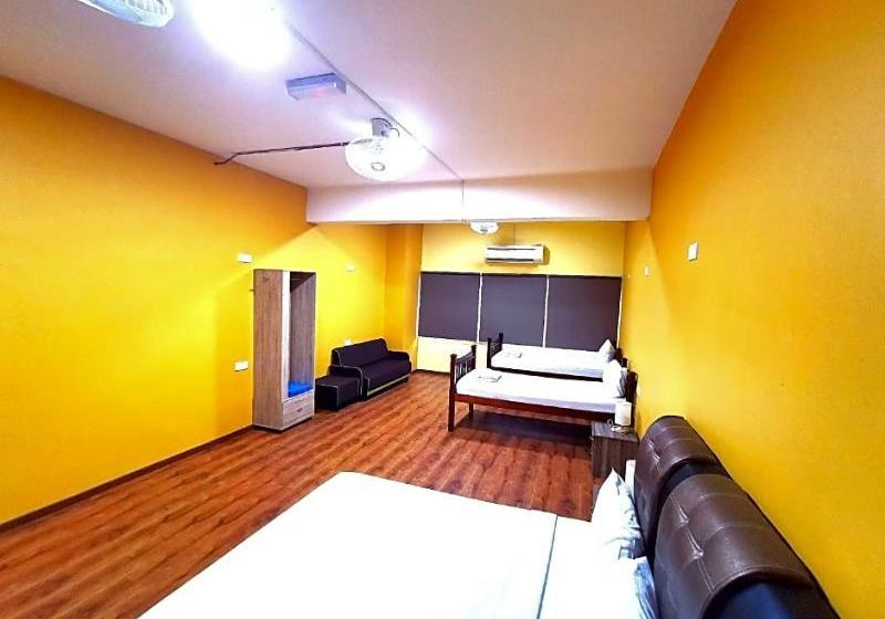 Fat Rhino Hostel