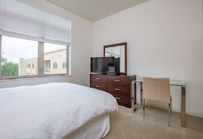 Global Luxury Suites At The Charles River