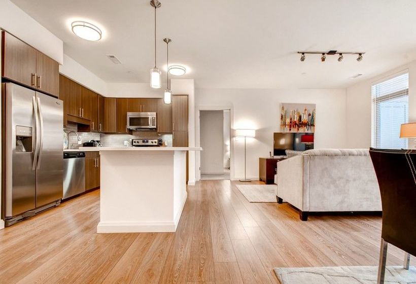 Global Luxury Suites At The Charles River