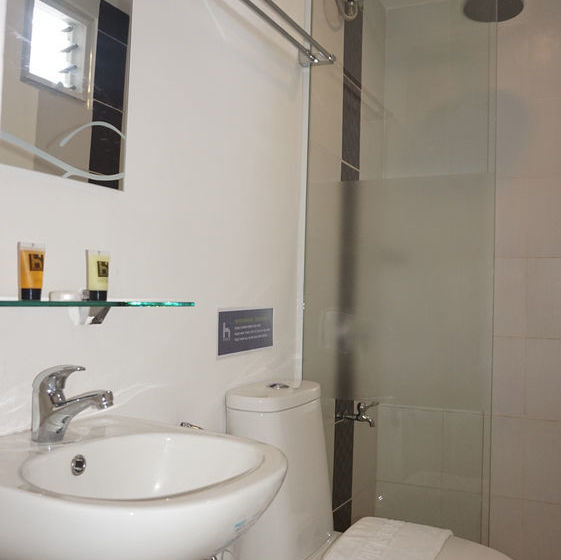 H Hotels   Metro North Uno