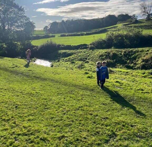 簡易ホテル Kings Arms