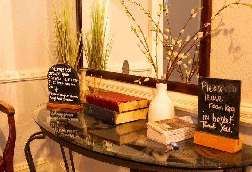 فندق فئة نجمة واحدة Kings Arms