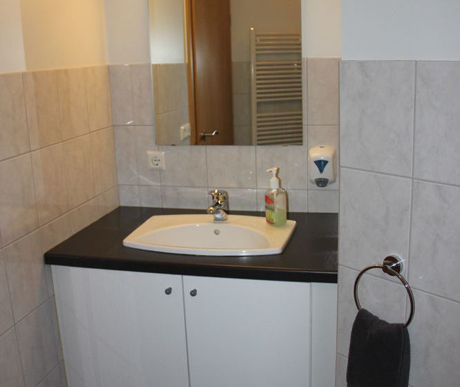 هتل Acco Guesthouse