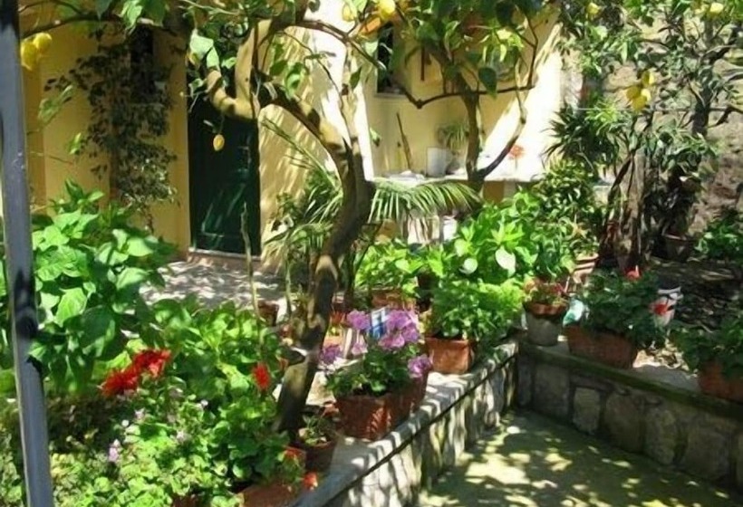 בית מלון כפרי Agriturismo La Lobra