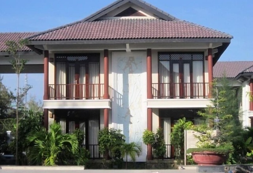 هتل Aniise Villa Resort