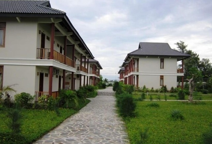 هتل Aniise Villa Resort