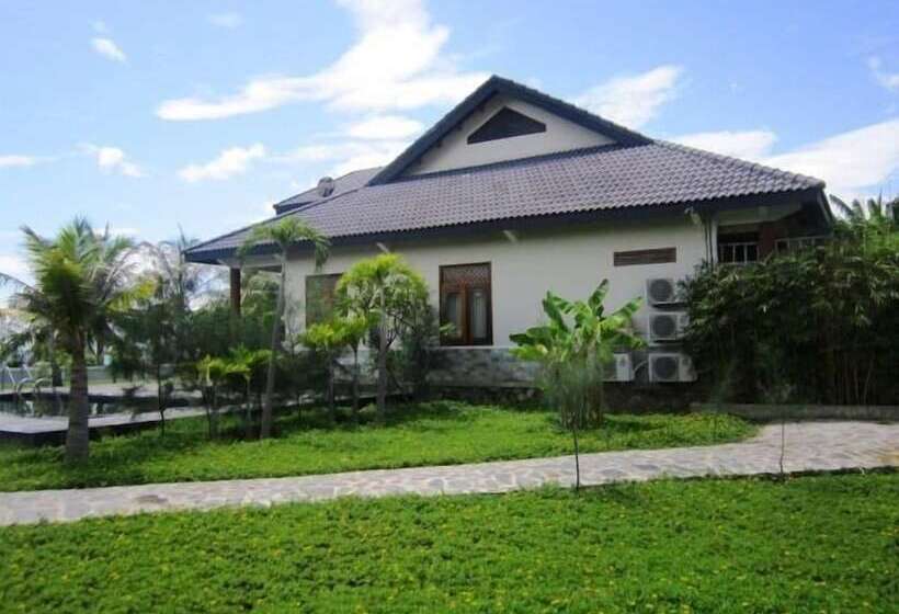 هتل Aniise Villa Resort