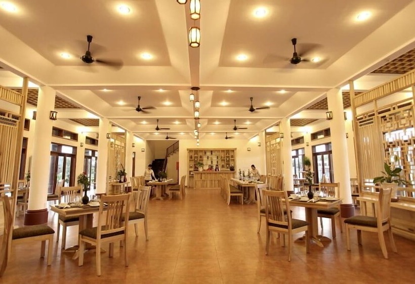 هتل Aniise Villa Resort