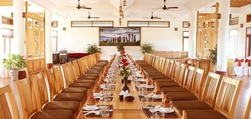 هتل Aniise Villa Resort