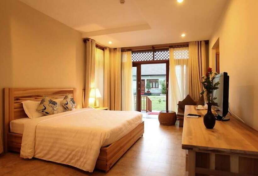 هتل Aniise Villa Resort