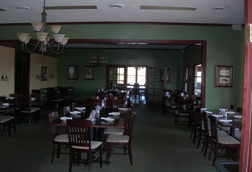 בית מלון כפרי Baneberry Golf And Resort