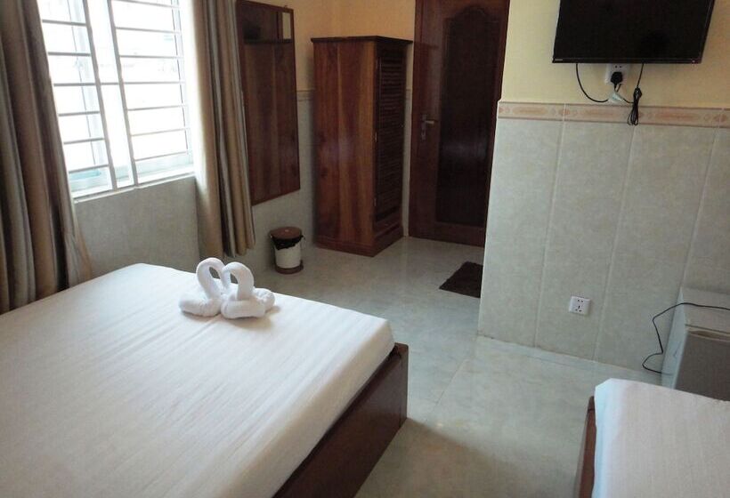 酒店 Borey Vatanac Guesthouse