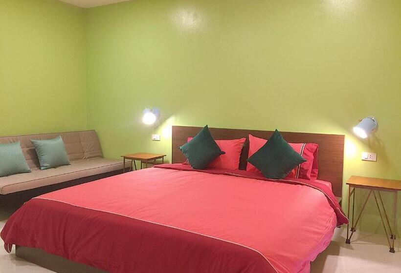 Отель Chor Chang House