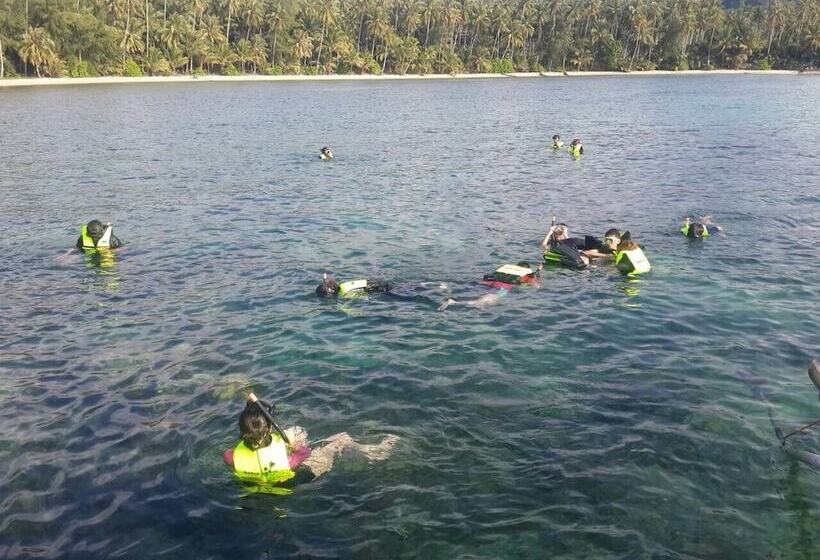 فندق Jungle Koh Kood Resort