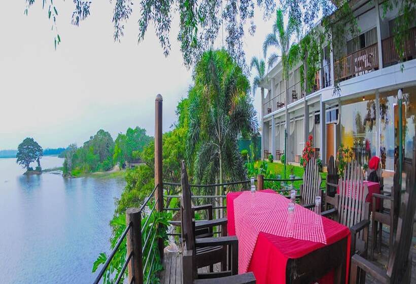 Отель Lake Wind