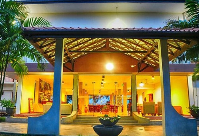 Отель Lake Wind