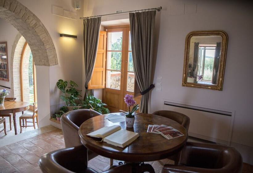 בית מלון כפרי Le Buche Wine Resort & Spa